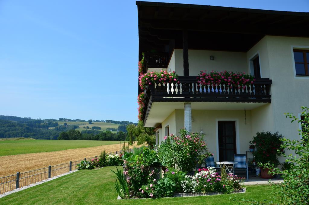 Haus Gruber Hotel Attersee Exterior photo