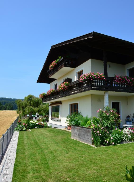 Haus Gruber Hotel Attersee Exterior photo
