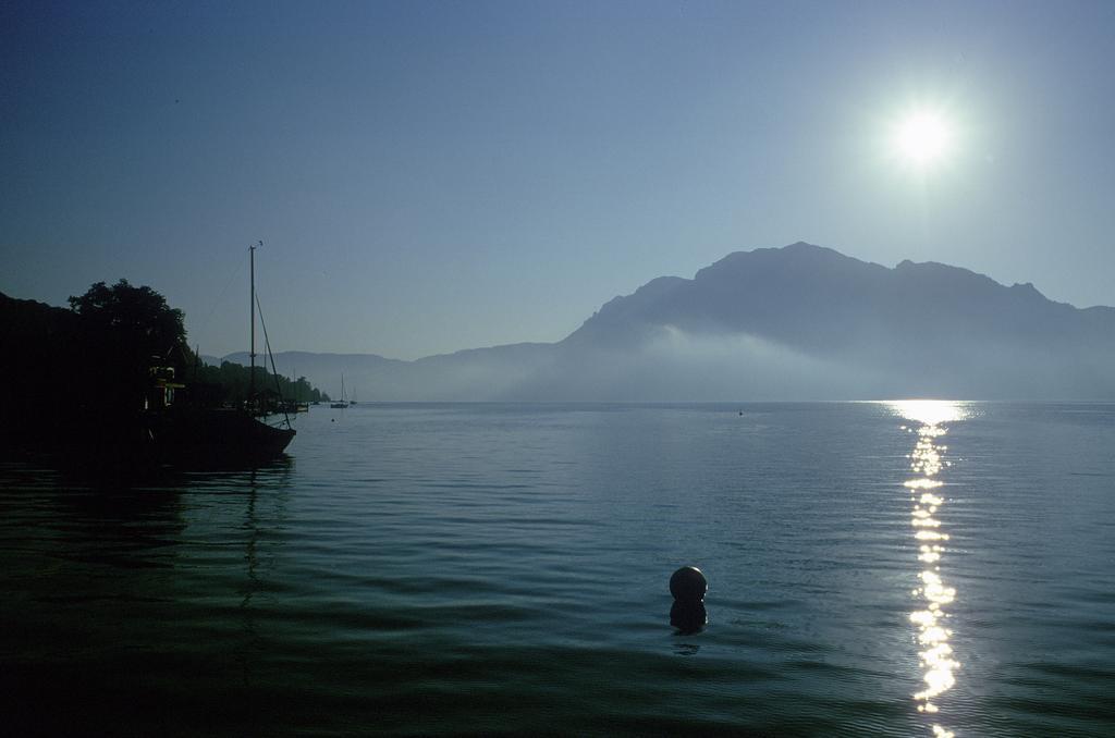 Haus Gruber Hotel Attersee Exterior photo